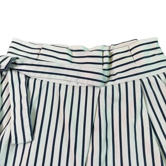 Zara Trafaluc Black White Stripe Shorts Paper Bag High Waist w/ Belt Size Small - Picture 2 of 8